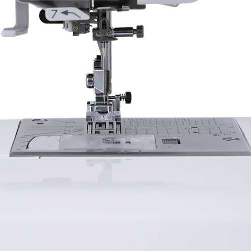 Janome 5300QDC Laundry Basket Quillts Sewing Machine