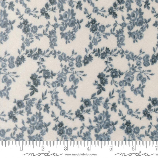 Nantucket Summer Quilt Cuddle || Surfside Florals Cream Light Blue