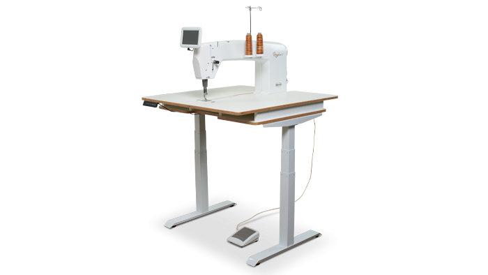 Baby Lock 20" Regalia Stationary Machine With Lift Table And Insert