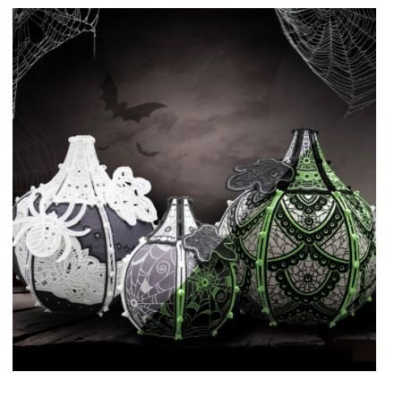 Freestanding Spider Web Pumpkin Patch