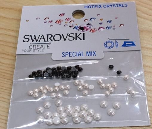 Swarovski HotFix Crystals - Special Mix 844050050598