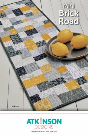 Mini Brick Road Table Runner Pattern