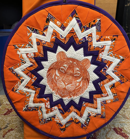 Tiger Round Table Topper Prairie Point Fabric Kit